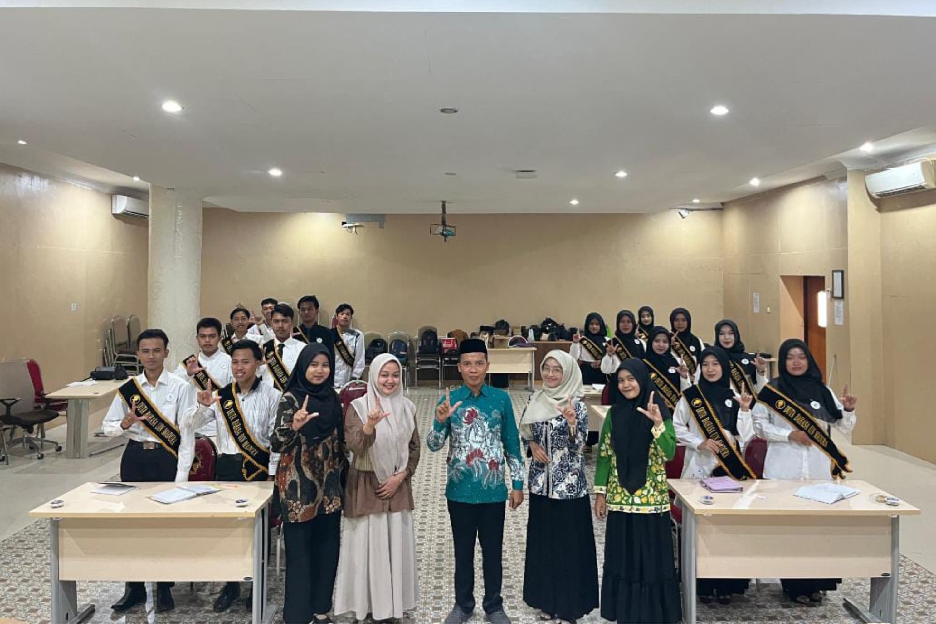 Pemilihan Duta Bahasa 2025: Mahasiswa TBIN UIN Madura Wujudkan Generasi Literasi dan Inovatif